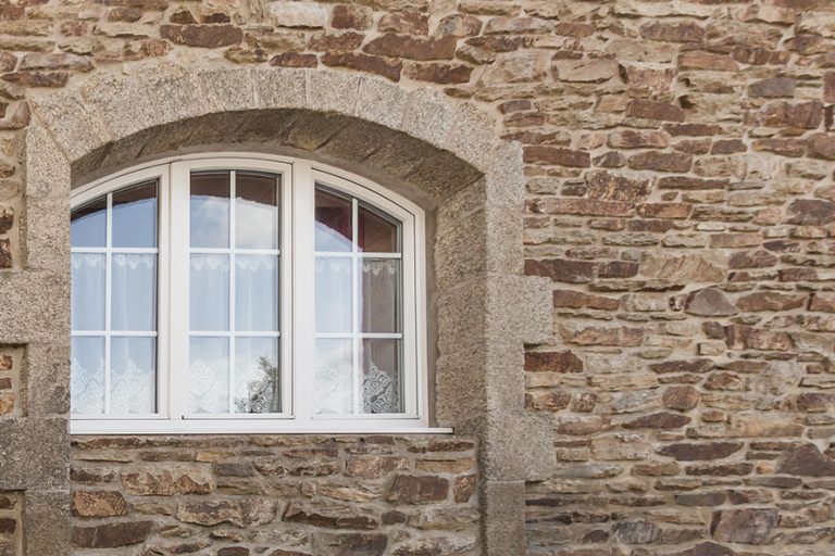 shallow arch windows in architectural design